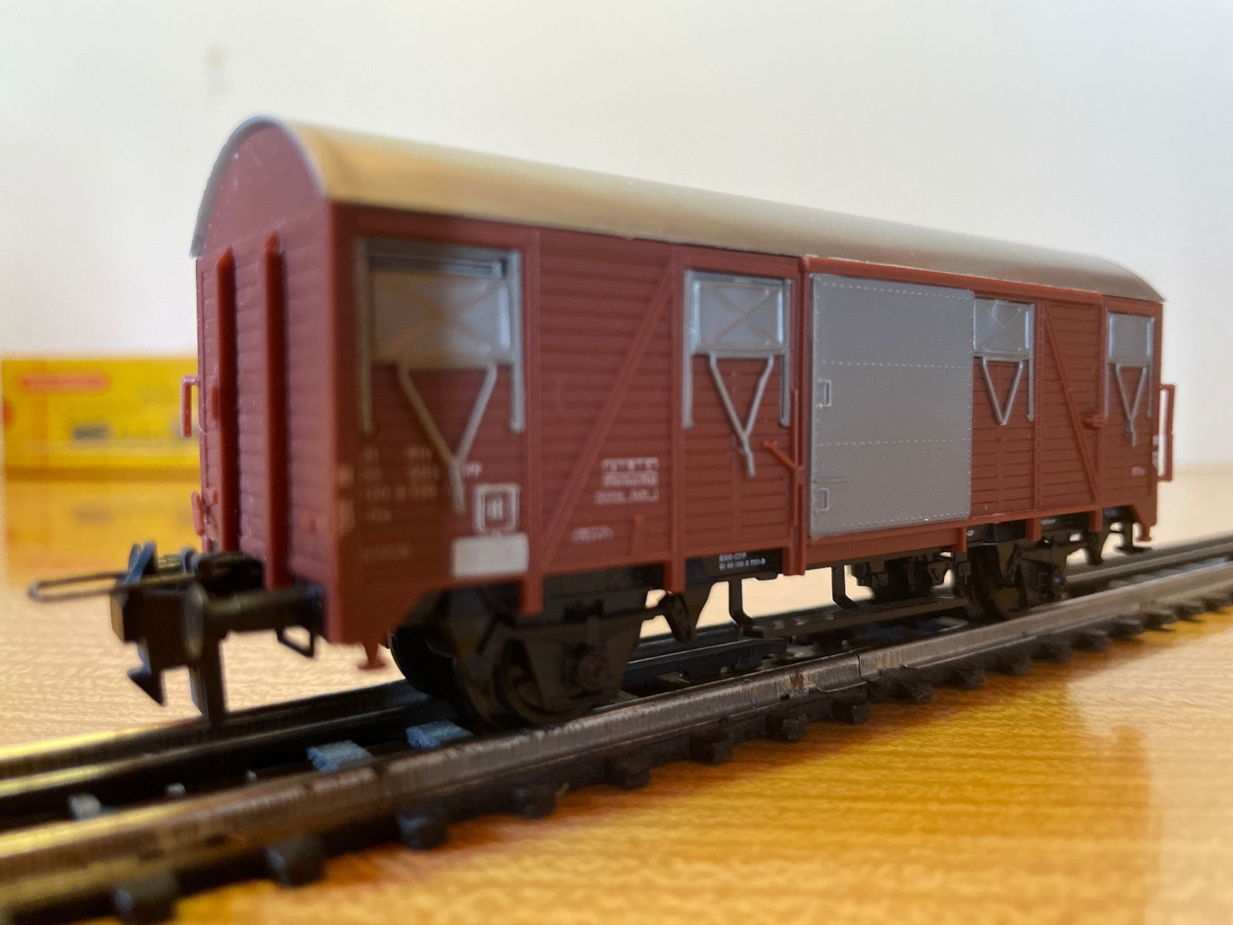Trix Modellini di ferrovie: Trix Express H0 Güterwagen – Usato da Suhr venduto da Daneli7