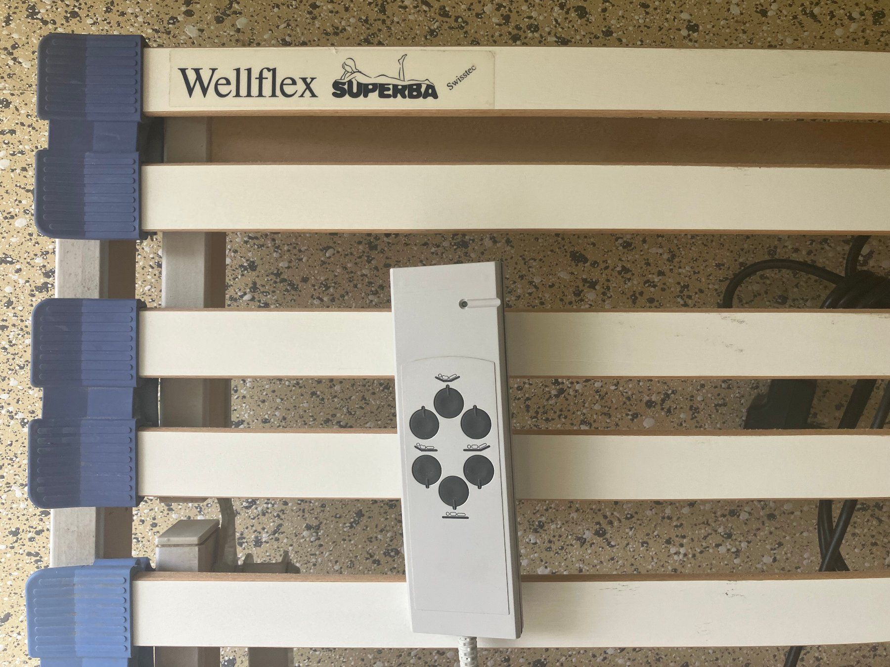 Lattenroste: Sommier électrique Wellflex Suberba – Gebraucht aus Cheseaux-Noréaz von Rivoli2067