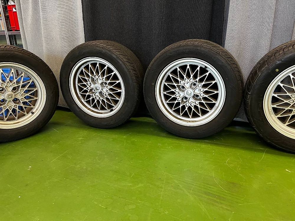 4 x Exip Felgen mit Reifen (Gebraucht) in Riehen für CHF 200 – nur ...