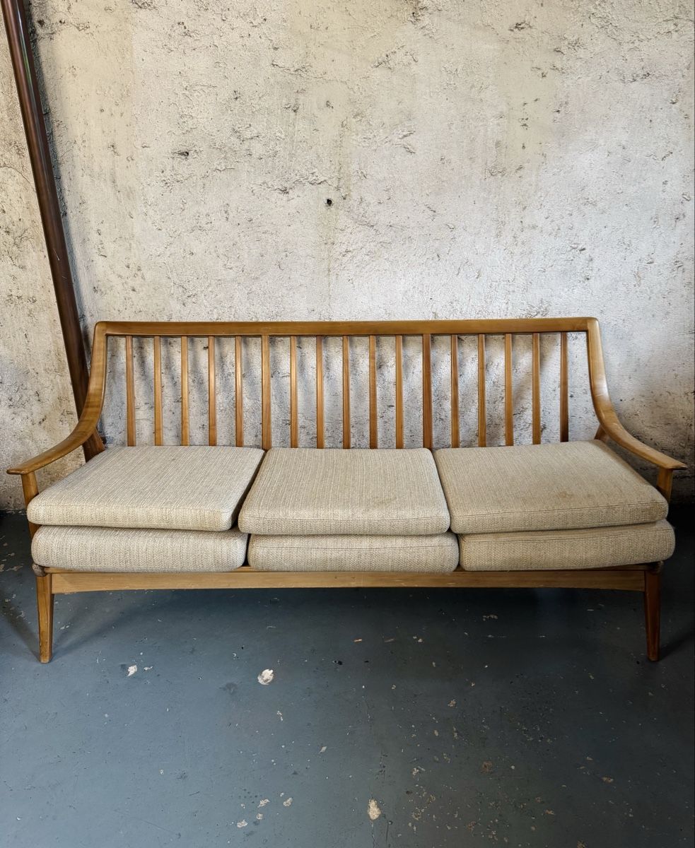 Divani: Mid-Century Sofa – Usato da Zürich venduto da sophievw 2