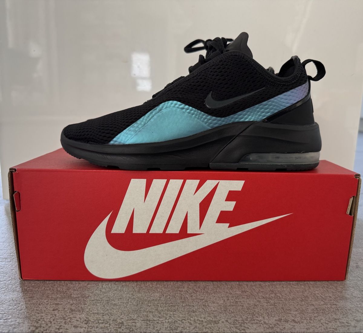 Nike Scarpe da donna: WMNS Nike Air Max Motion 2 – Usato da Amriswil venduto da a_g_n58c