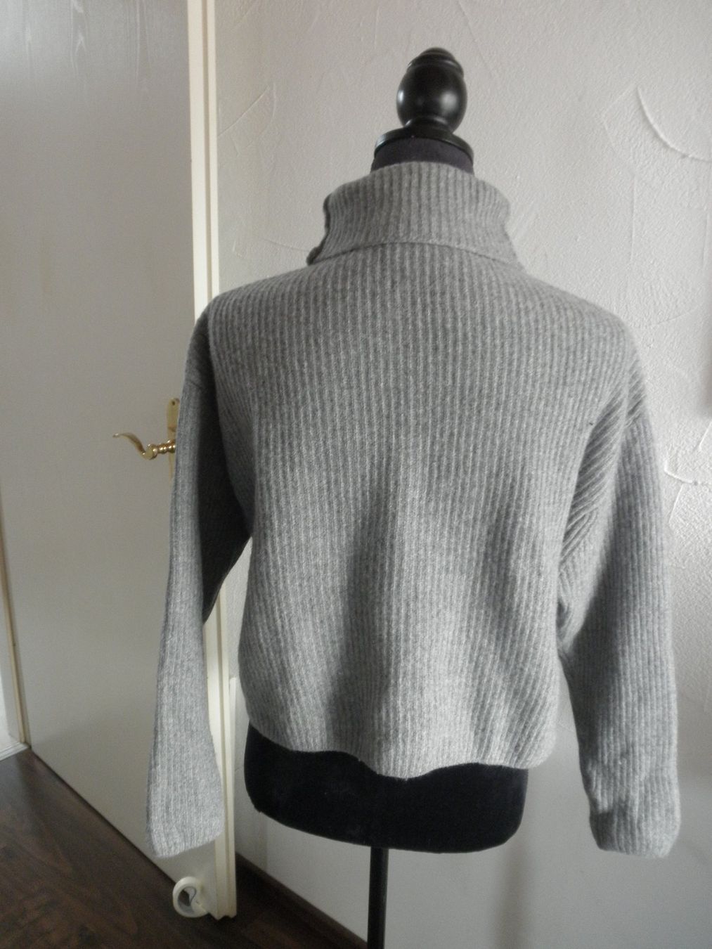 Maglioni & Felpe: Rollkragen Kurzpullover Wolle Kaschmir – Usato da Buttwil venduto da Engelhaar 2