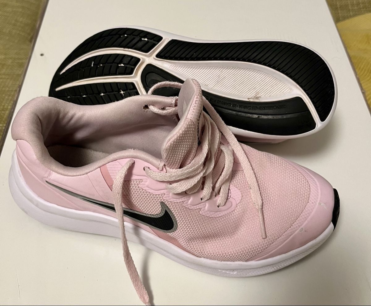 Nike Chaussures filles: Nike running – D'occasion à Breganzona par Vstadelmann