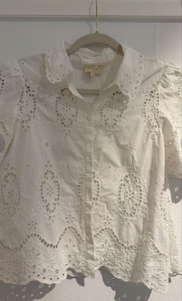 Sezane Camicette: Sezane Bluse – Usato da Laufenburg venduto da samba1978 1
