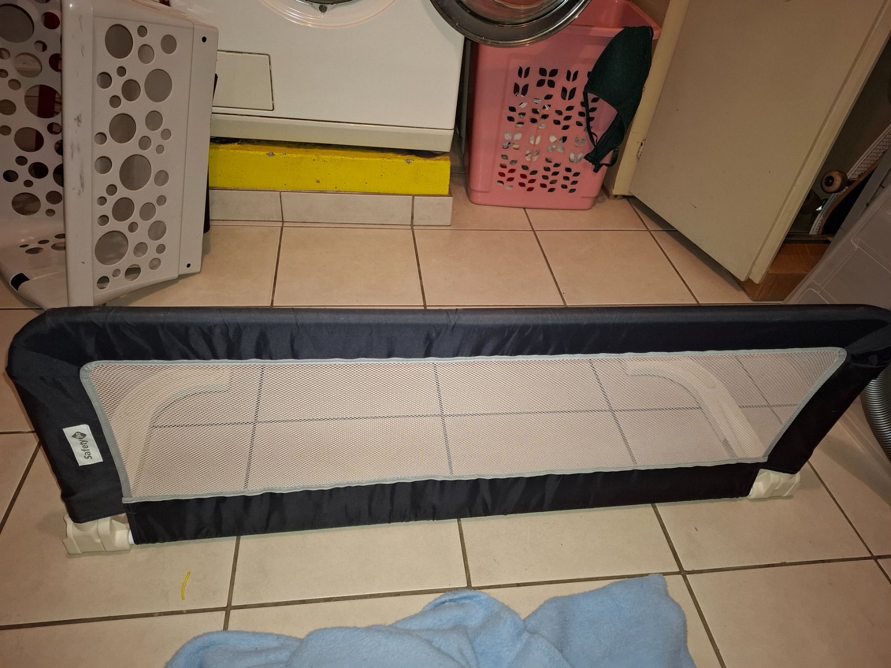 Parcs & barrières de sécurité: Bettgitter Safety 1st – D'occasion à Steinach par Gauto
