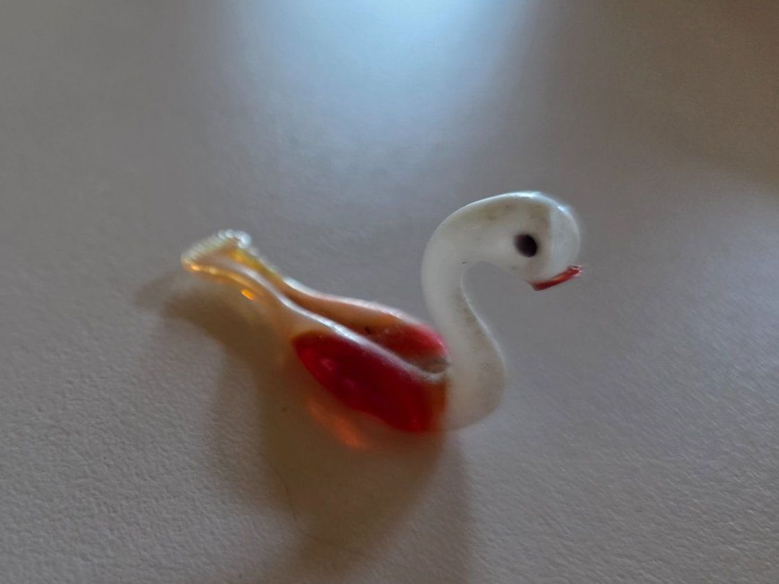 Figuren: farbige Glas Ente 3,6 cm Schwan Figur – Gebraucht aus Walterswil BE von Lonitti 1
