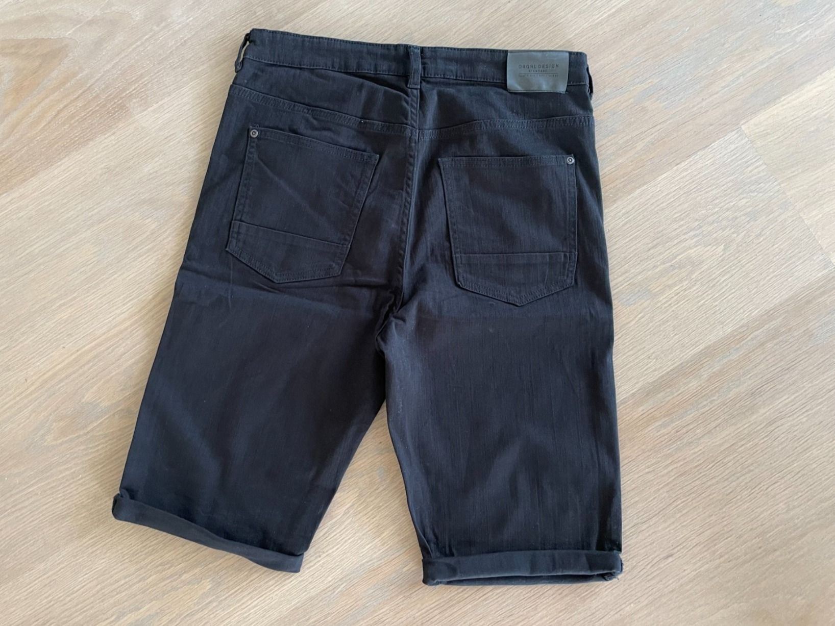H&M Hosen: Jeans Shorts in Grösse 170 – Gebraucht aus Rüschlikon von user999 1