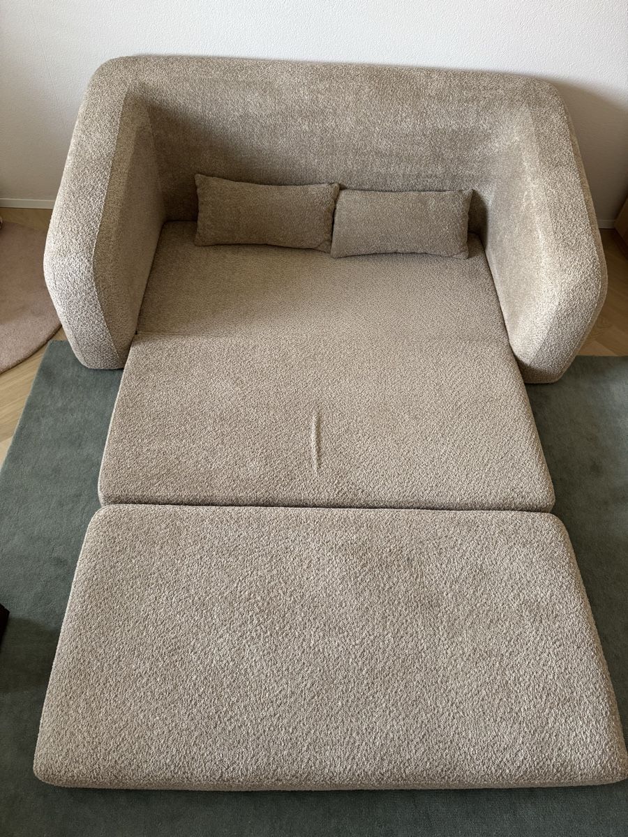 Westwing Sofas: Westwing sofa-bed  beige teddy bouclé – Gebraucht aus Küsnacht ZH von ond_6zvv 2