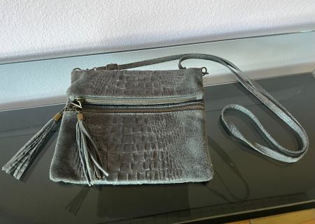 Umhängetasche mit vielen Fächern ✔️ Leder grau/Krokodruck