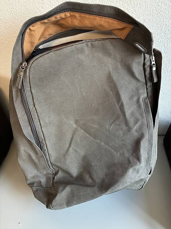 Qwstion Zaini: Backpack Qwstion – Usato da Torricella venduto da pfml