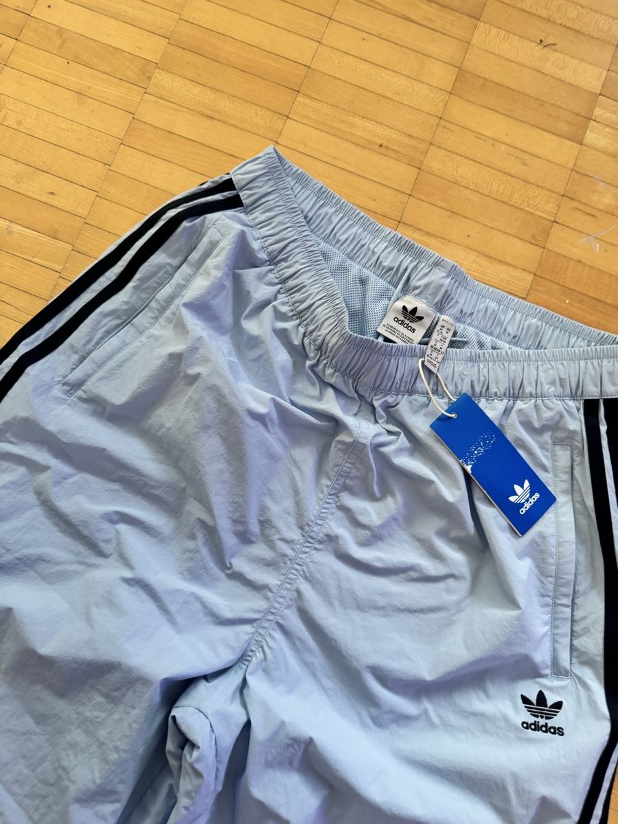 Adidas Pantaloni: Adidas hose m hellenblau – Nuovo (secondo la descrizione) da Küssnacht am Rigi venduto da ciucchino 9