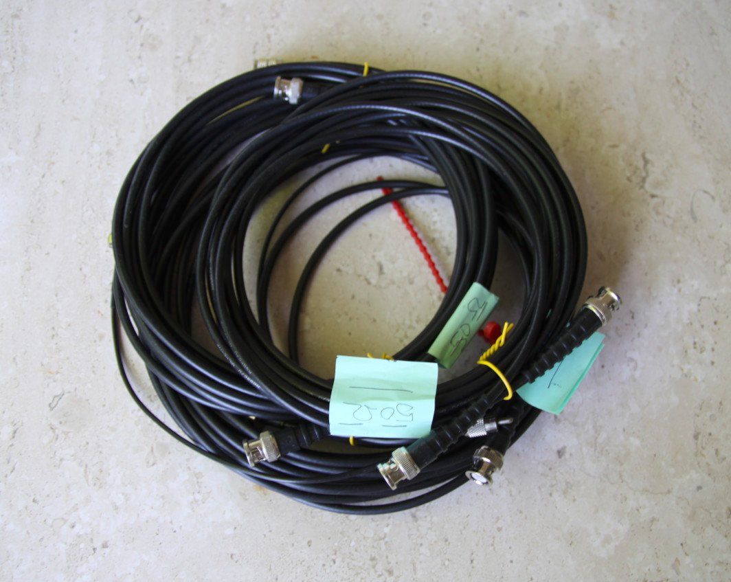 Technique de radiocom: Diverse Kabel 50 Ohm – D'occasion à Riehen par Revodidi