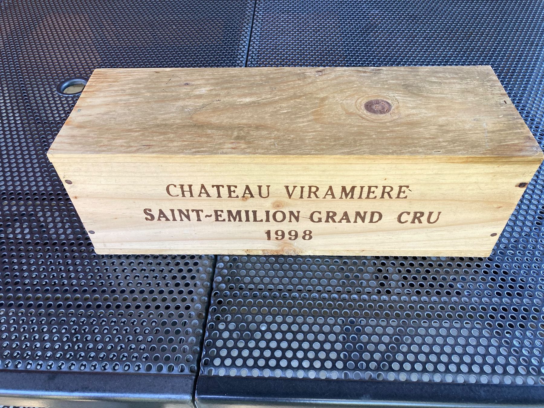 Wein: Rotwein Chateau Viramiere – Gebraucht aus Eggiwil von onedollar02 2