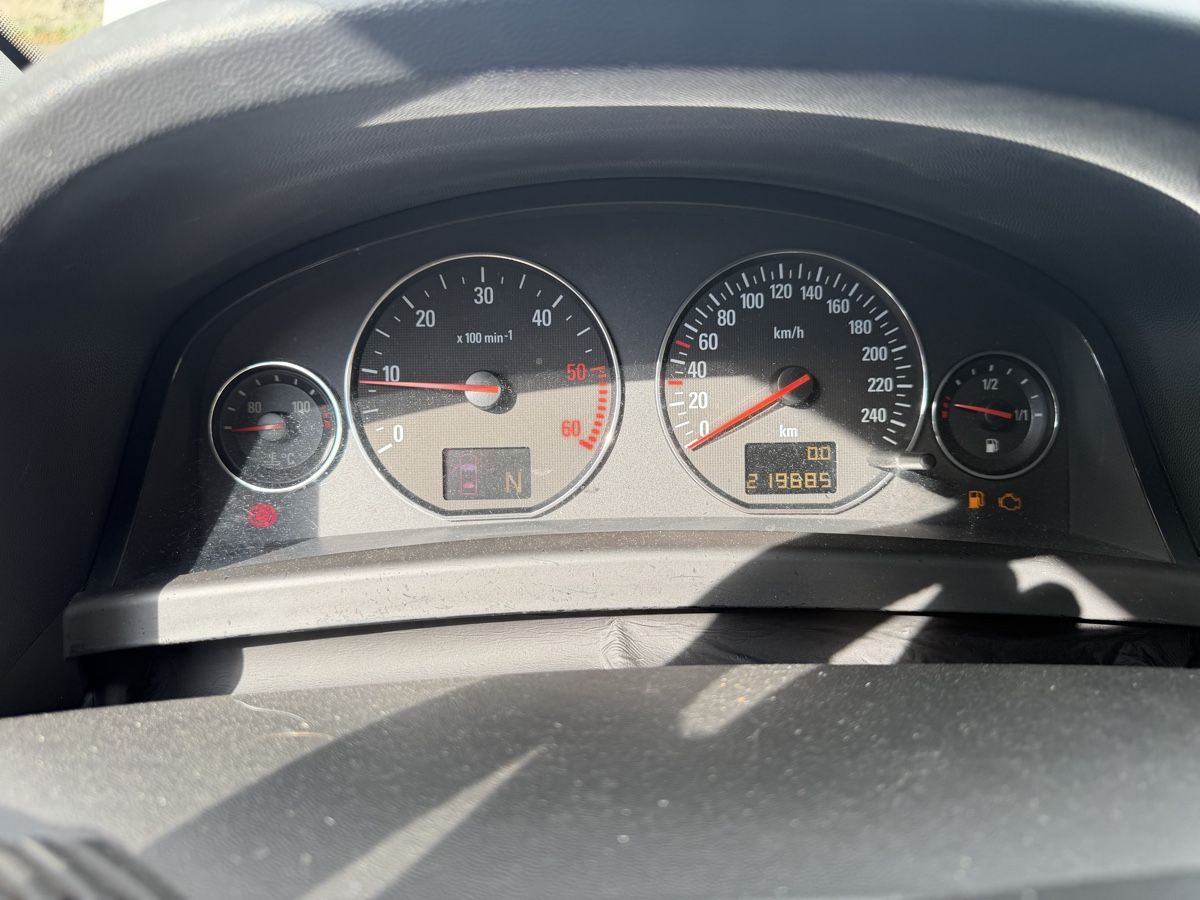 Opel Automobili: opel signum – Usato da Glarus venduto da M.B.2 6