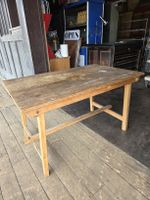 Antiker Holztisch