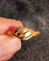 Jolie bague en forme de vagues en or 14k – Taille 56–57