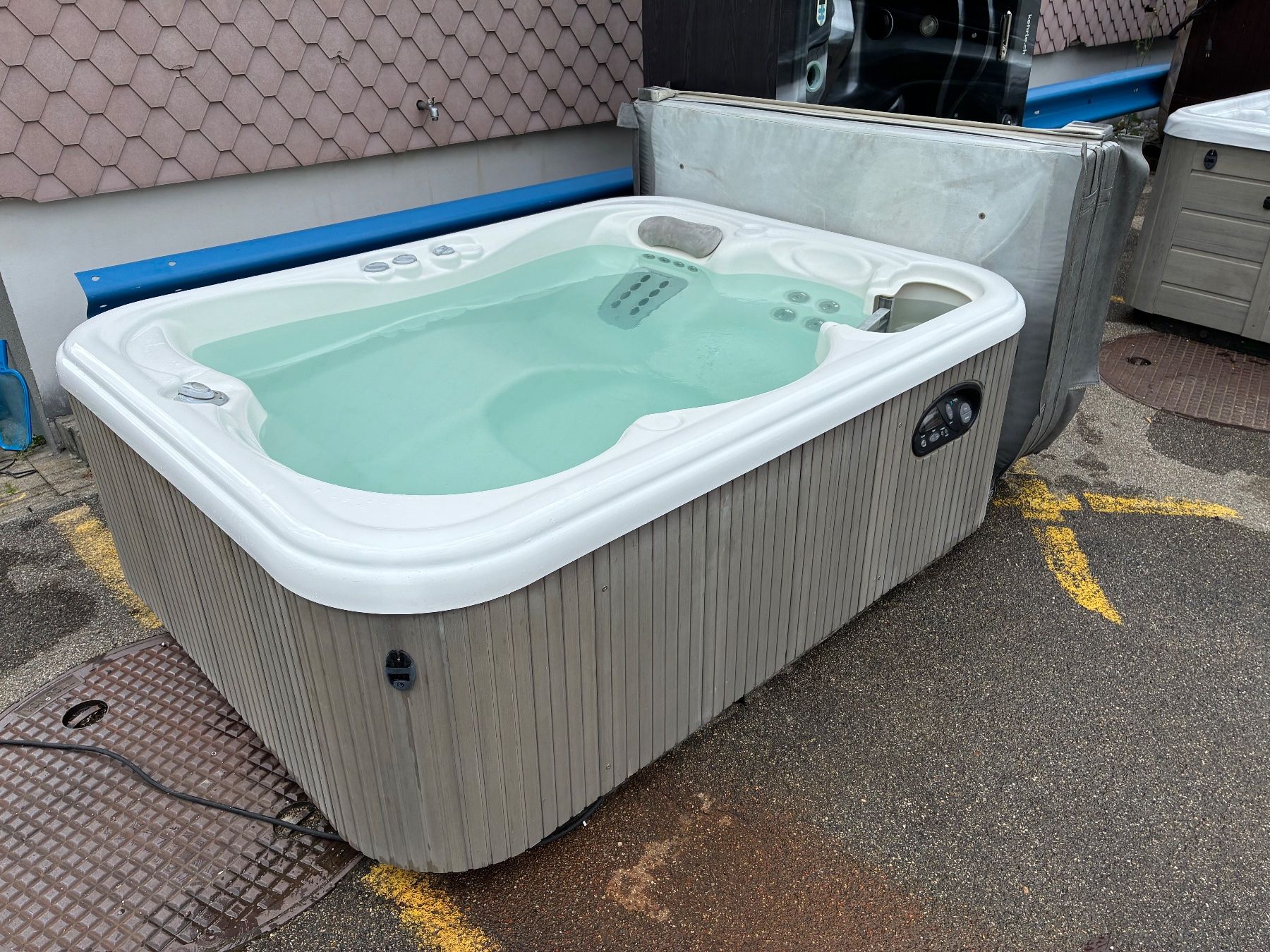 Whirlpool: Hotspring Whirlpool Jetsetter mit Garantie – Usato da Oensingen venduto da Spaoutlet-Oensingen 1