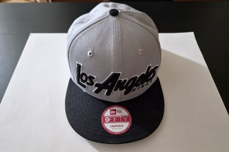 New Era Los Angeles Kings 9FIFTY Snapback Cap