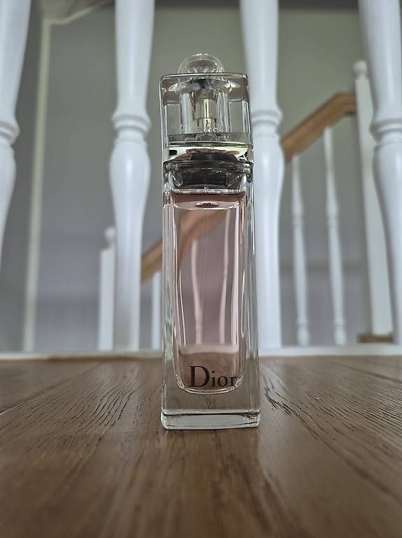 Profumi & Eau de Toilette: Dior Addict Eau Fraiche 50 ml Flakon – Usato da Gähwil venduto da MaxNora