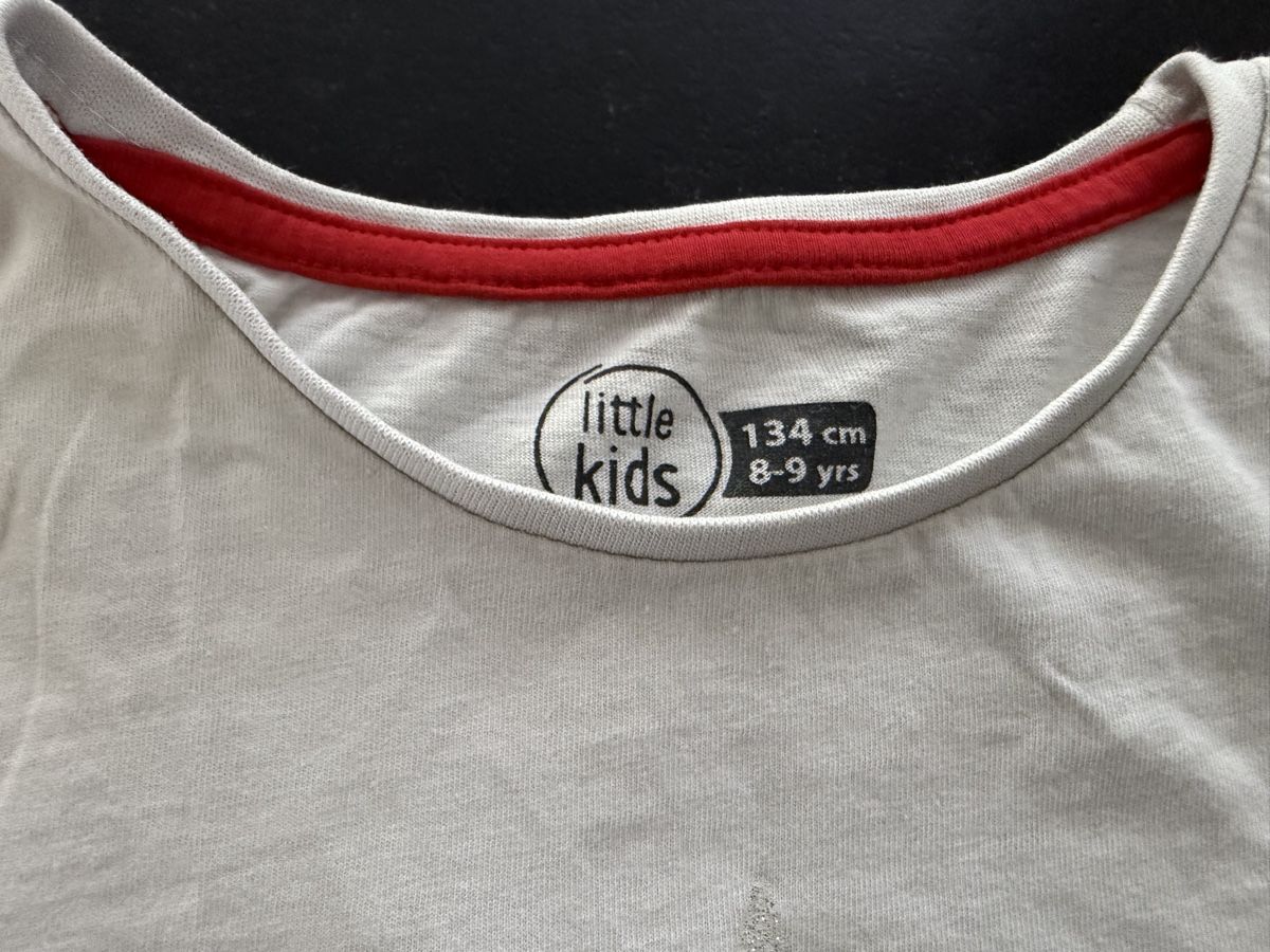 Pulls et sweat-shirts: Langarmshirt Grösse 134 – D'occasion à Grabs par Shelly_87 1