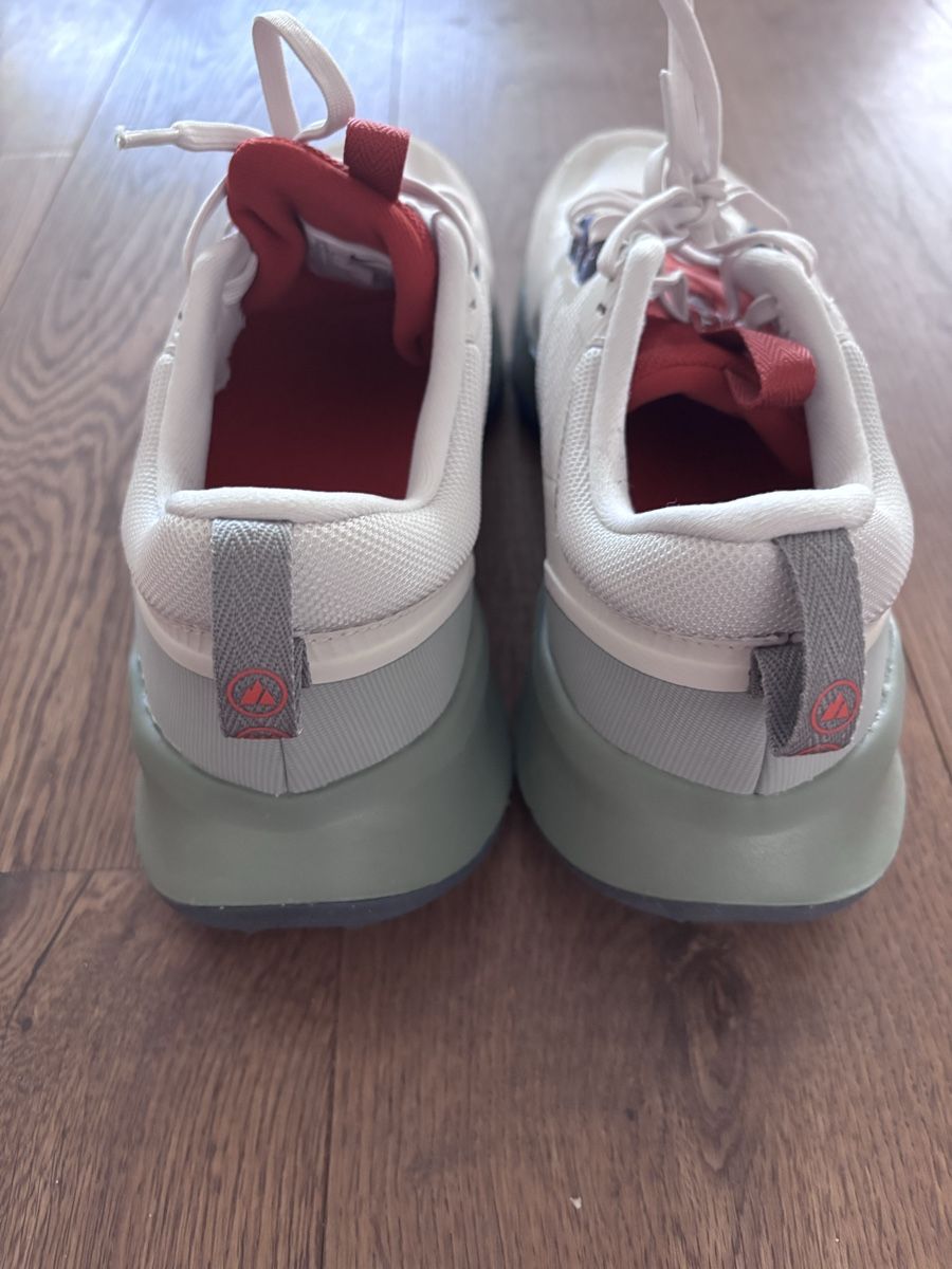 Nike Herrenschuhe: Nike Juniper Trail 2. Chaussures taille 43 neuves. – Neu und originalverpackt aus Prilly von Adrianacometti 2