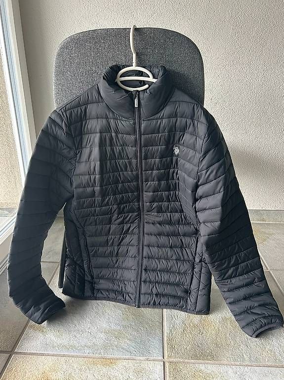 Jacken: Winterjacke schwarz – Neu und originalverpackt aus Oberembrach von NewYork2009