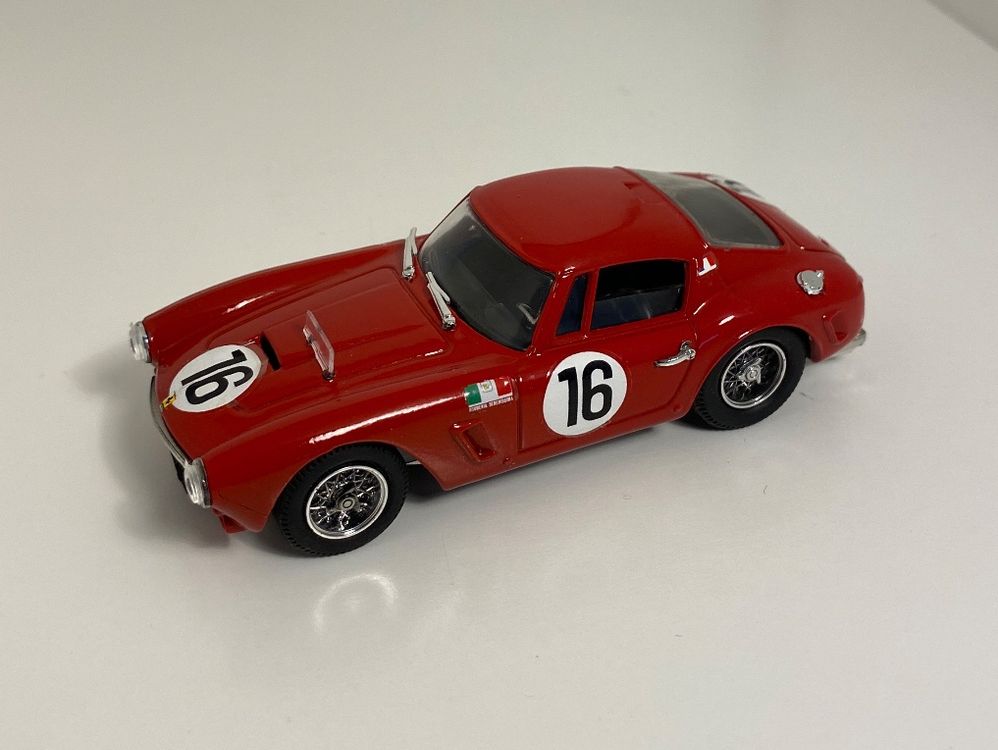 Ferrari 250 SWB N°16 – Le Mans 1961 – Miniature 1/43 BANG – Occasion