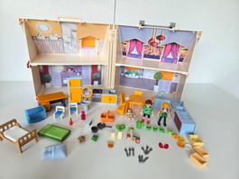 Playmobil Klapphaus mit Zubehr und Figuren guter Zustand
