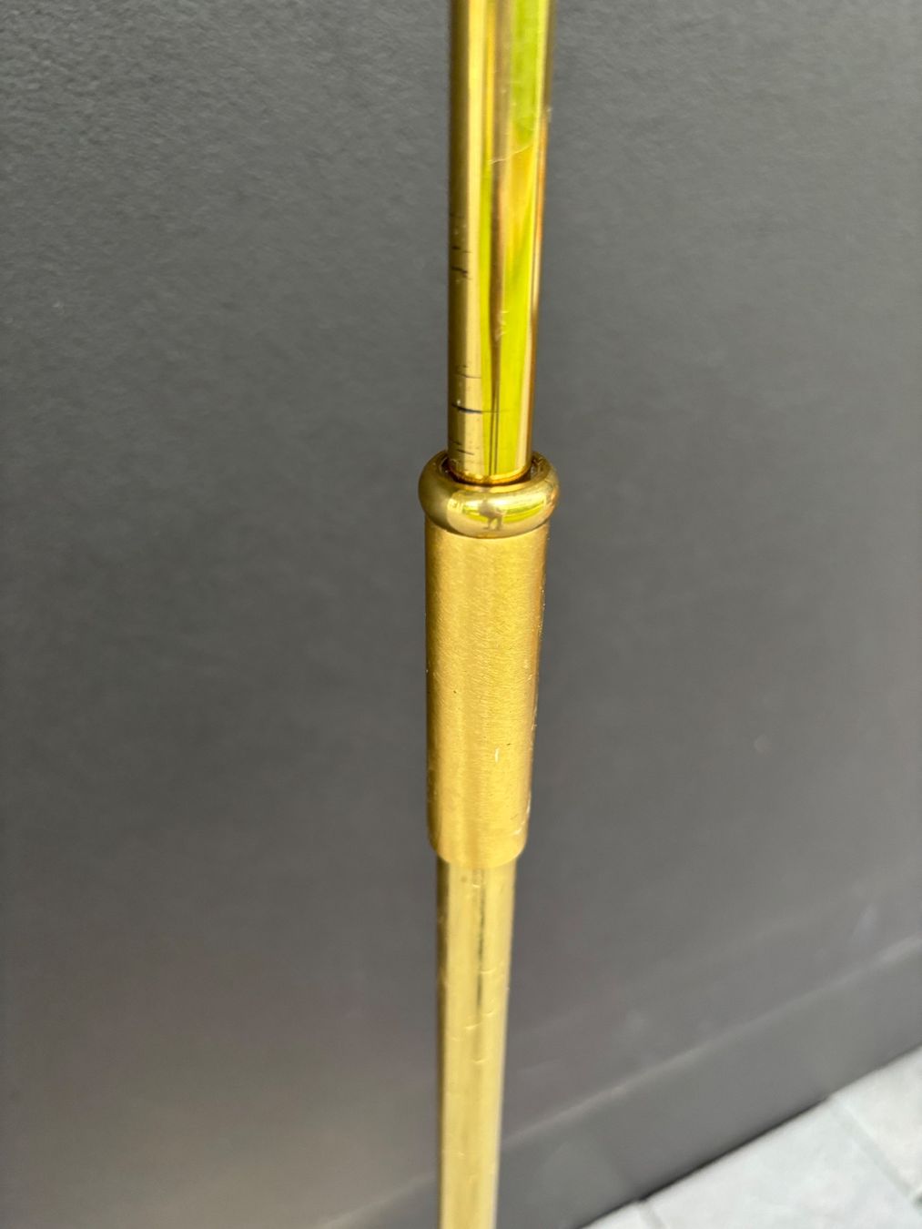 Lampade: Vintage Height-Adjustable Floor Lamp Brass Frame 70s/80s – Usato da Steinhausen venduto da ChromeVintage 5