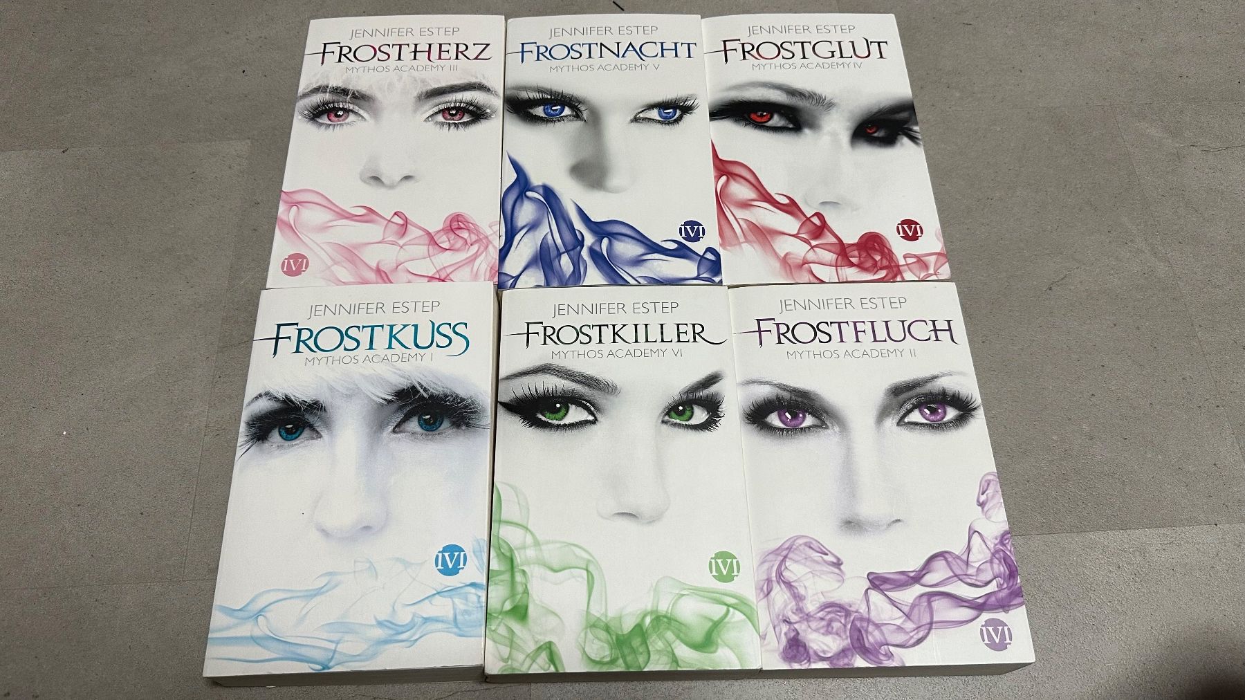 Bücher: Jennifer Estep, Mythos Academy, 6 Bände – Gebraucht aus Schönenbuch von marisli80 1