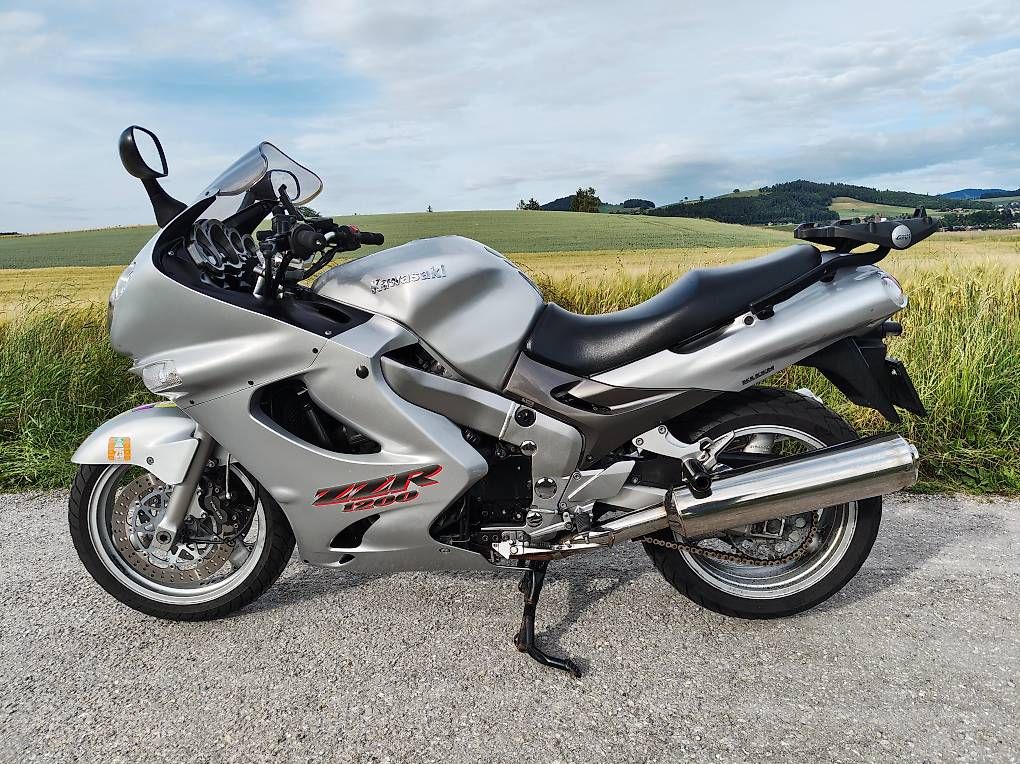 Kawasaki Strada: Kawasaki ZZ-R 1200 – Usato da Rüfenacht BE venduto da LFunCub