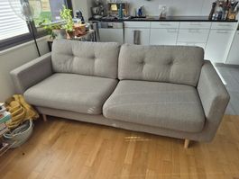 Bequemes Sofa in gutem Zustand