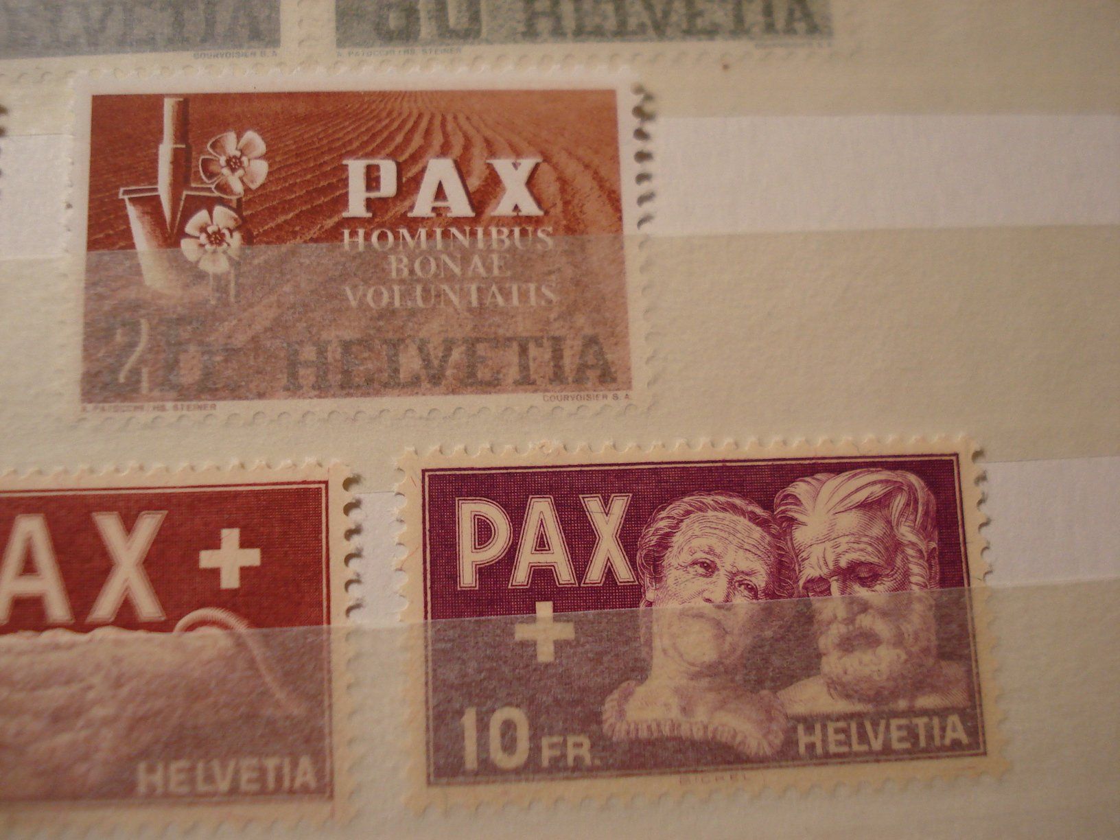Tutti i francobolli: Satz Pax-Marken 1945 ** – Usato da Niederwil AG venduto da morostahu 2