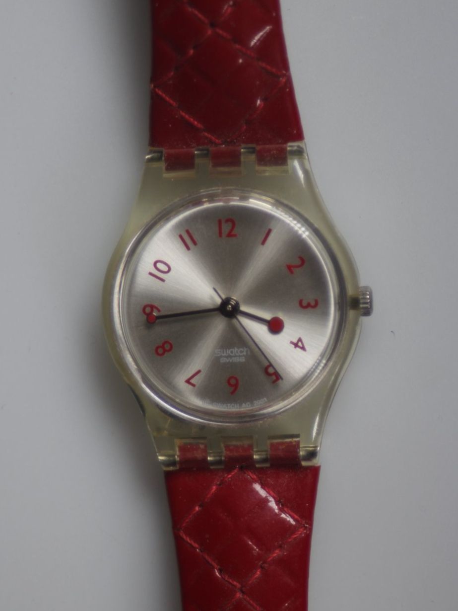 Swatch Orologi: Vintage Swatch Rot Lederarmband – Usato da Basel venduto da IRMAundFRED 2