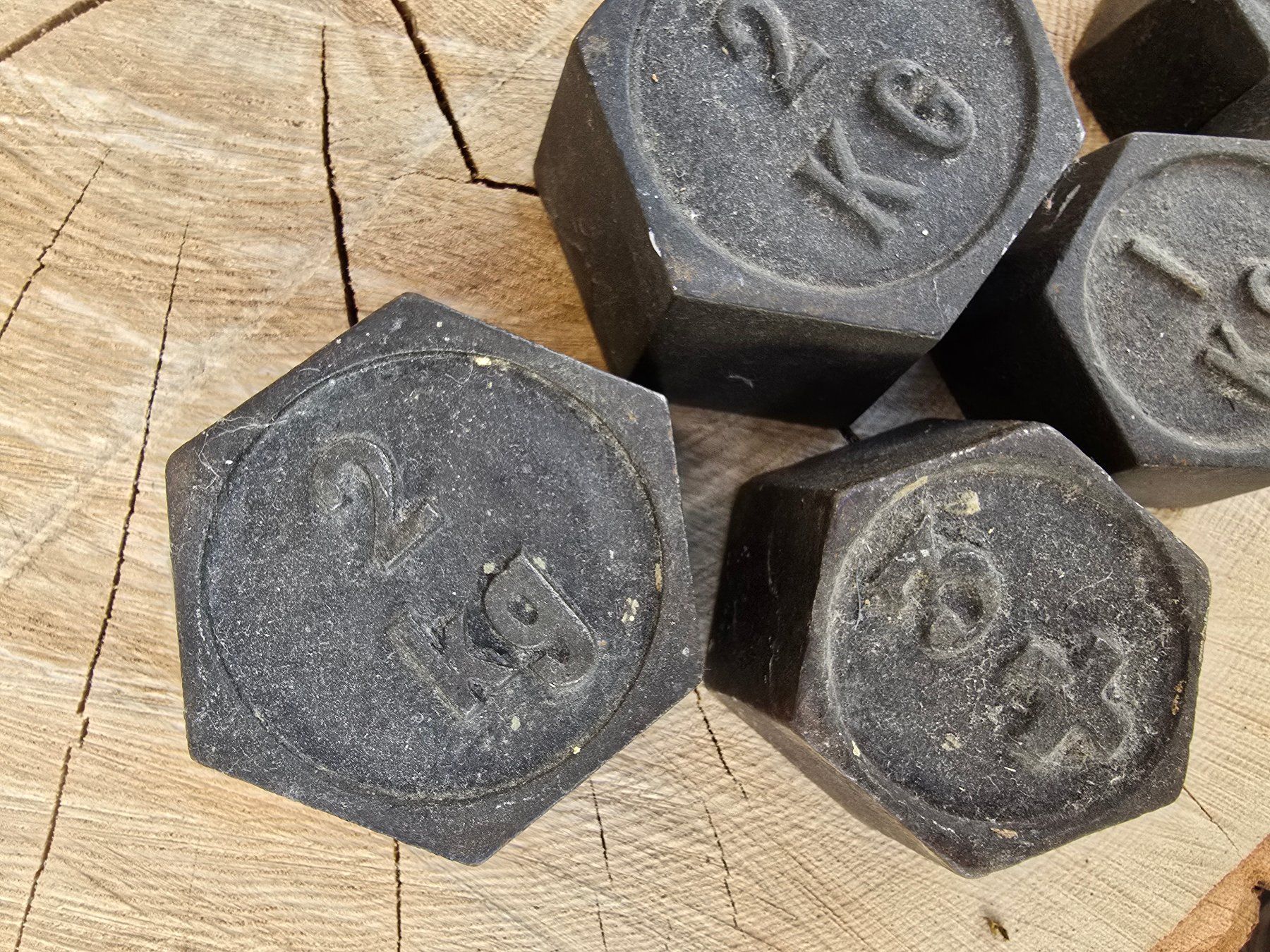 Tous les outils: 5 vintage Gewichtsteine – D'occasion à Romanshorn par Rachacha 4