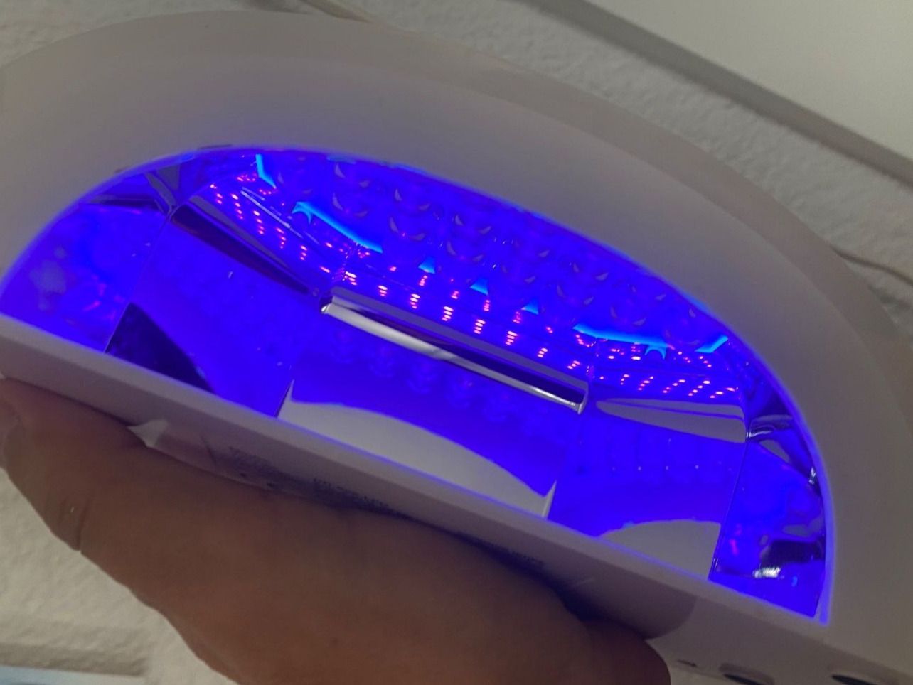 Künstliche Fingernägel: UV-Lampe essence – Gebraucht aus Oberrohrdorf von chilibiggi 2