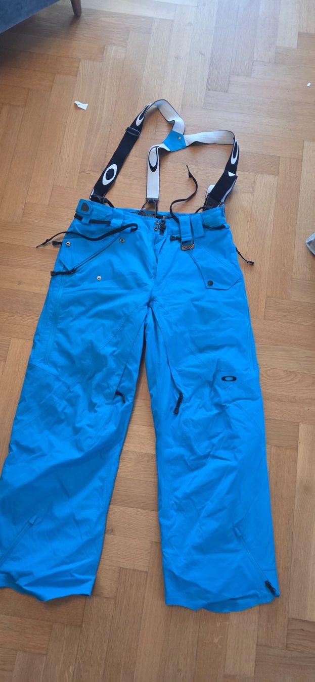 Oakley Anzüge, Sport- & Funktionsanzüge: Men Ski set Jacket & Pants – Gebraucht aus Zürich von giu_tp6p 4
