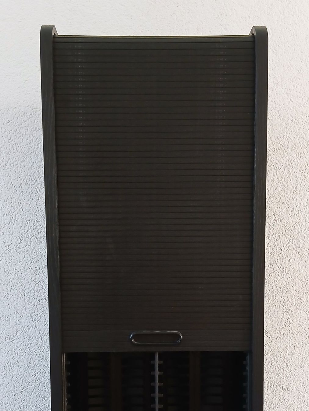 Regale: Schwarzer CD-Schrank / CD-Regal mit Rollo – Gebraucht aus Niederuzwil von Meamele 4
