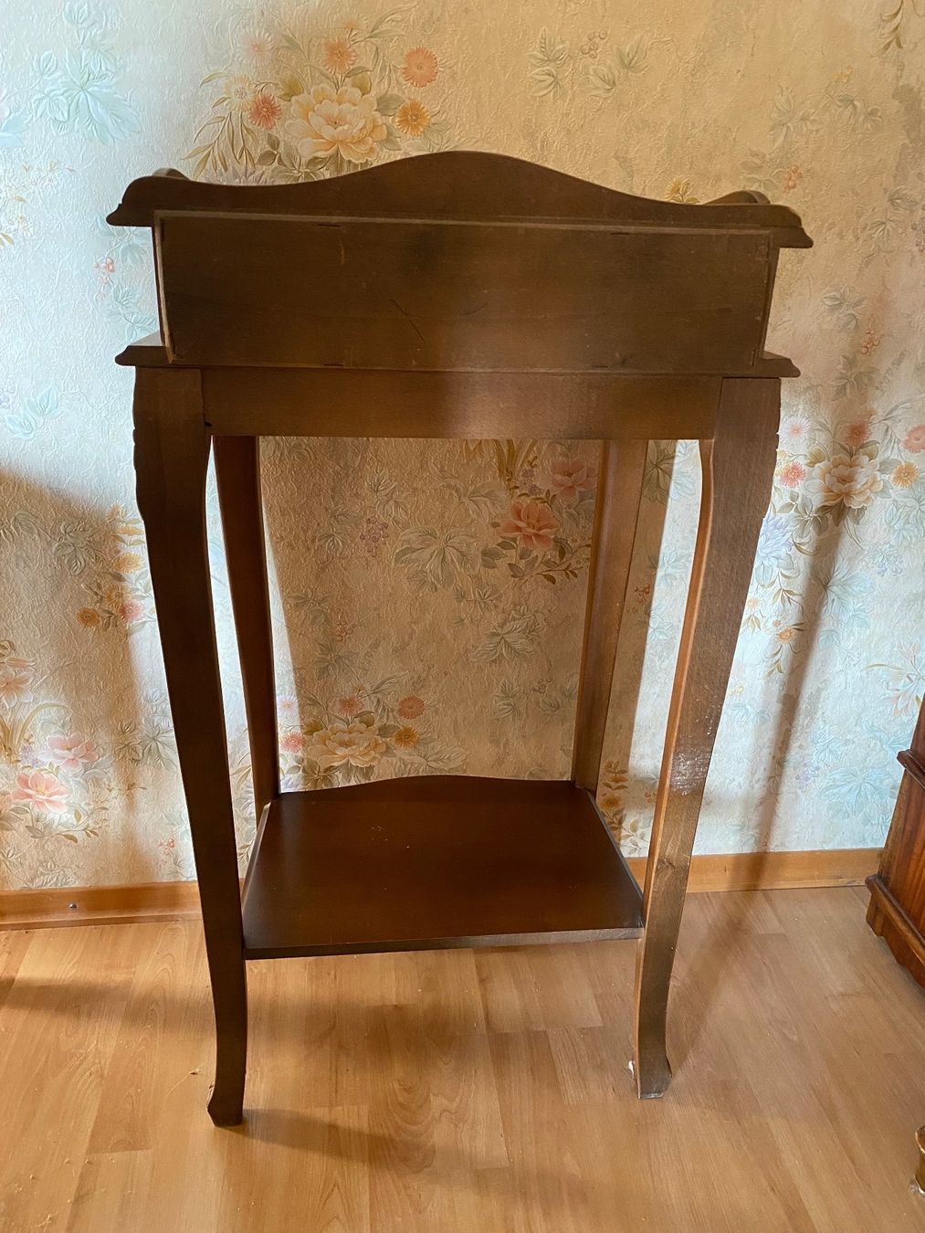Cassettiere: Meuble sellette/console en bois – Usato da Bussigny venduto da jotryfs 1