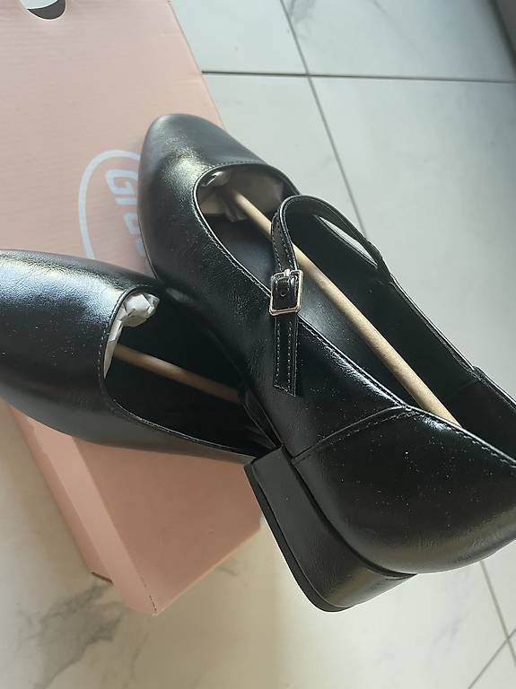 Scarpe da donna: Modello Marie Jane  – Usato da Locarno venduto da ste_8rjr 2