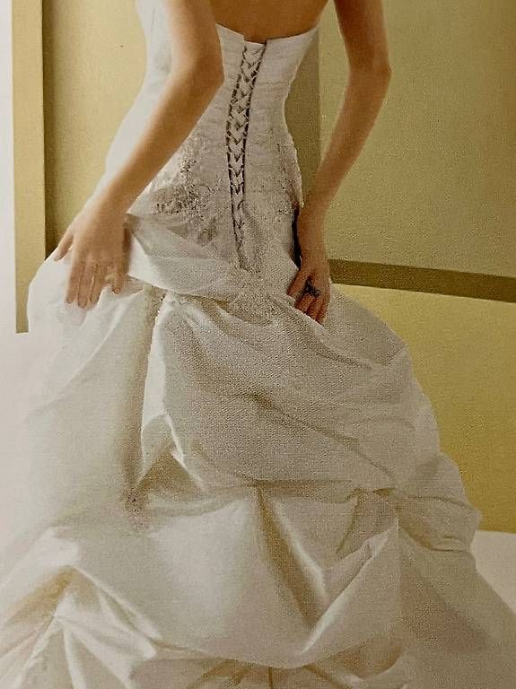 Vestiti: Brautkleid Modell 2011, Grösse 38 – Usato da Samedan venduto da sroo 2