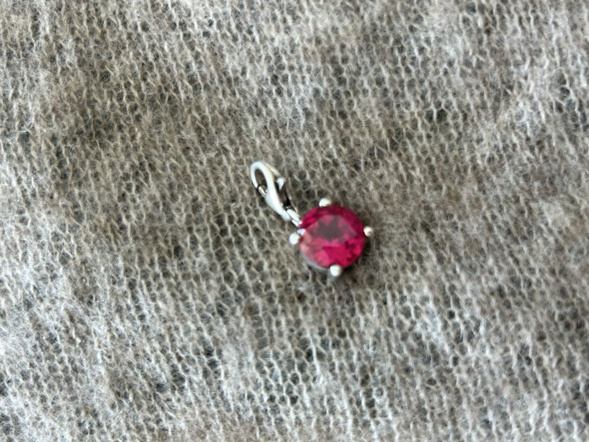 Thomas Sabo Pendentifs: Thomas sabo Charm, roter Stein – D'occasion à Wohlen b. Bern par Honeypie