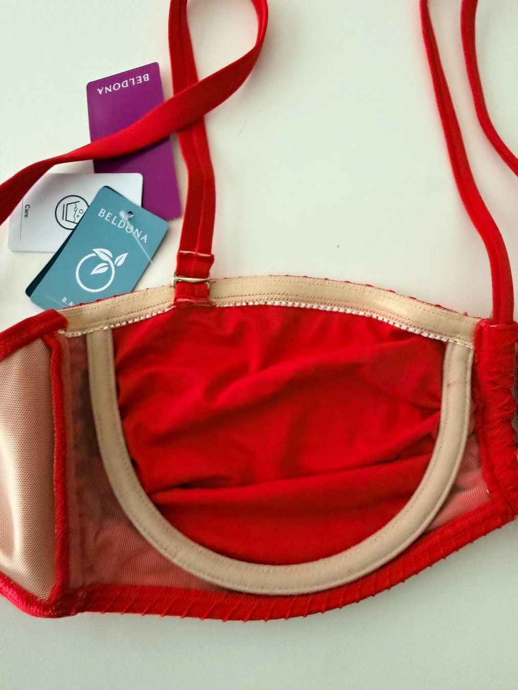 Beldona Costumi da bagno & Bikini: BELDONA, Bikini-Oberteil, Grösse 38E, Farbe Rot – Nuovo e nell'imballaggio originale da Rudolfstetten venduto da gst_g7xl 5