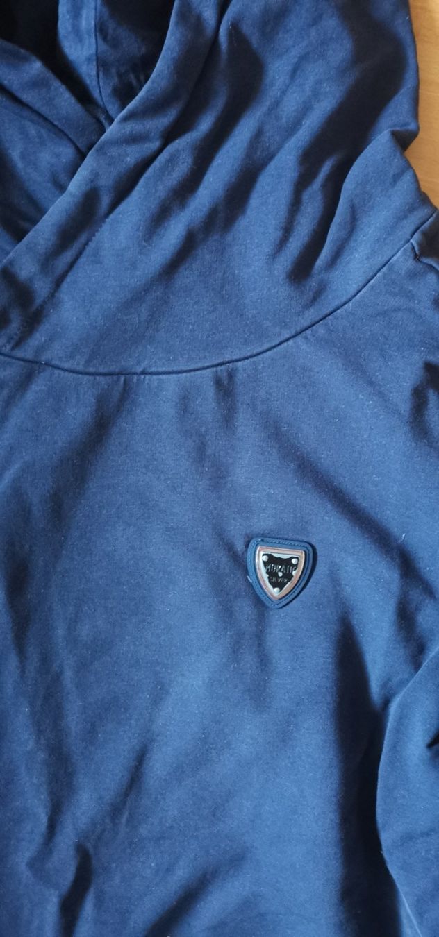 Maglioni & Felpe: Kapuzen Pullover dunkelblau – Usato da Feusisberg venduto da Sindbad3 1