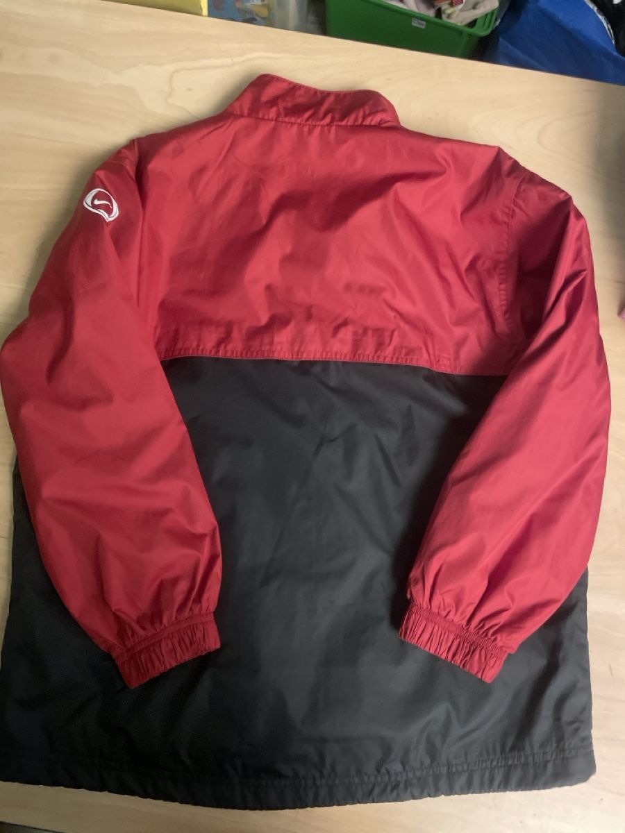 Nike Giacche & Cappotti: Nike Regenjacke Gr. M 140-152cm  – Usato da Obergerlafingen venduto da cabo4 1