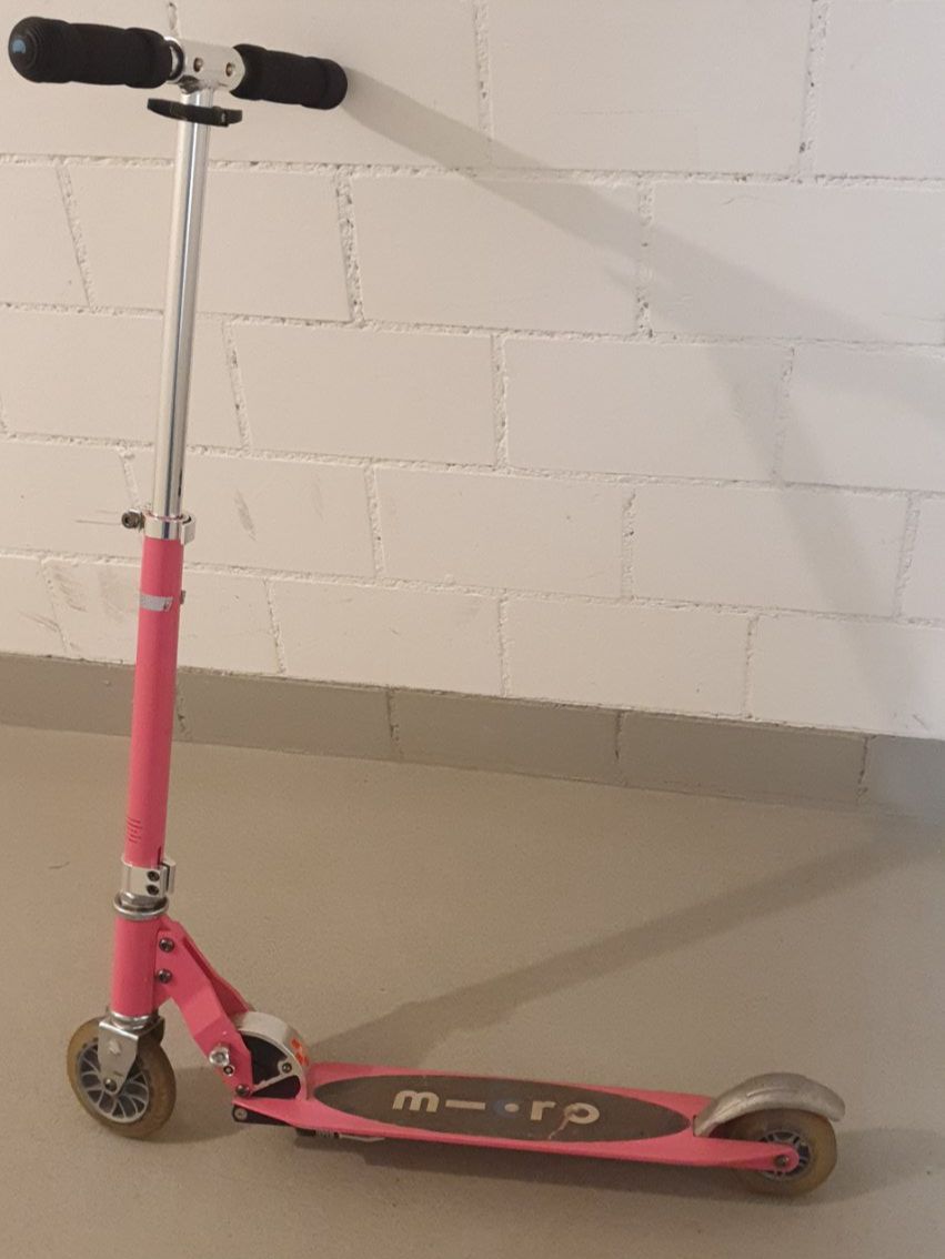 Micro Fahrzeuge für Kinder: Scooter – Gebraucht aus Winterthur von Epi52