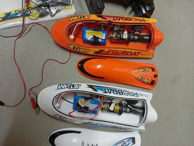 Modellismo RC: 2 RC Jetbote – Difettoso da Uznach venduto da Rzeljko 1