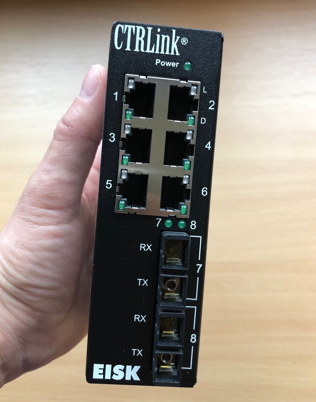Hub & Switch: CTRLink Skorpion-Fibre-Switch EISK8-100T-FCS – Usato da Buchs SG venduto da Handyman77