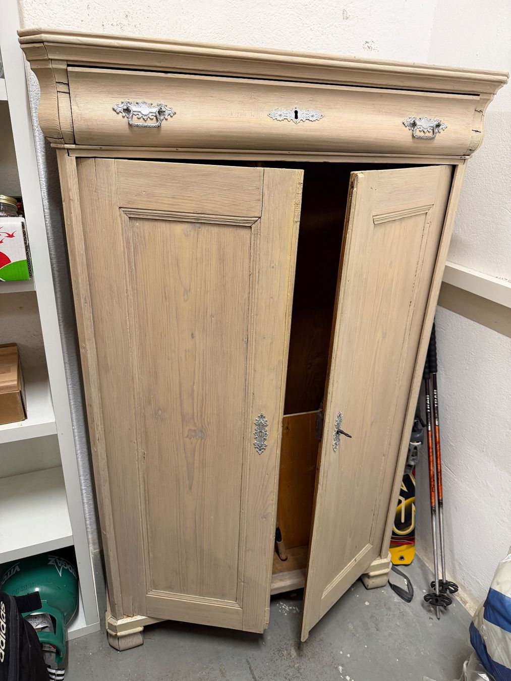 Armadi: Holzschrank weiss – Usato da Bern venduto da maurus1996