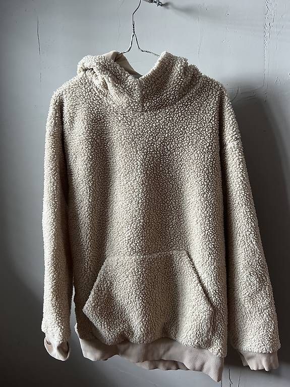 Maglioni & Felpe: Teddy Hoodie oversize – Usato da Luzern venduto da Jill_Lu 2